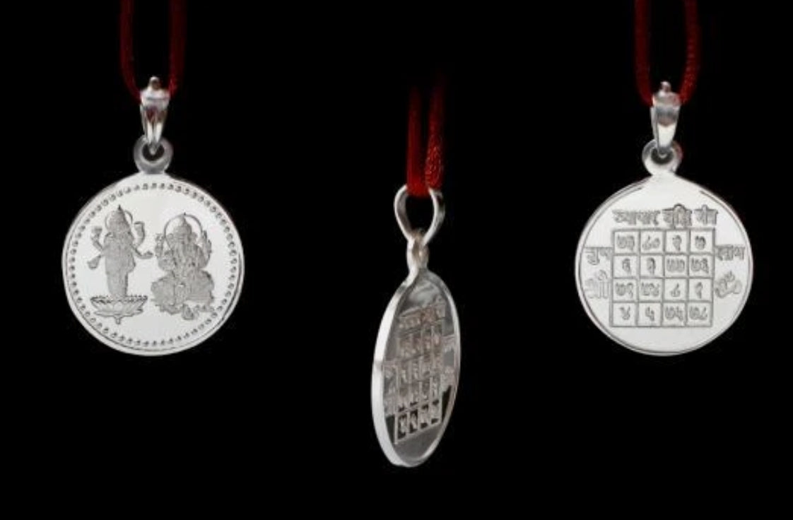 Vyapar Vriddhi Yantra Pendant In Pure Silver 999 Activated & Energized Locket
