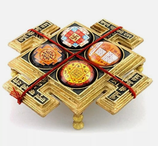 Sampoorna Mahalaxmi / Goddess Laxmi Yantra Chowki In Brass For Wealth
